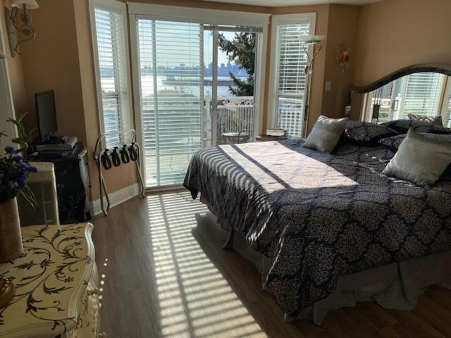 Ocean Breeze Executive Bed&Breakfast North Vancouver Exterior foto